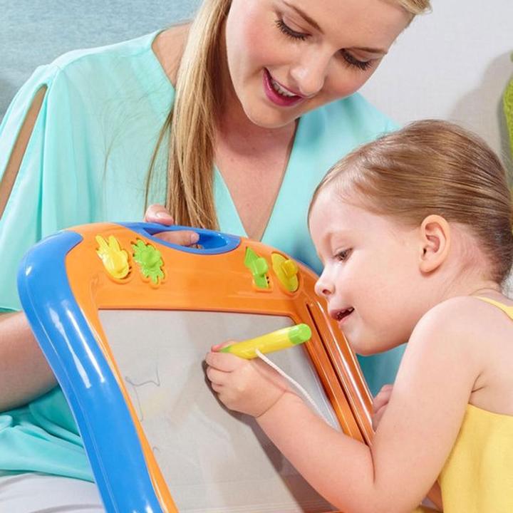 Actual product image Tomy Maltafel Megasketcher