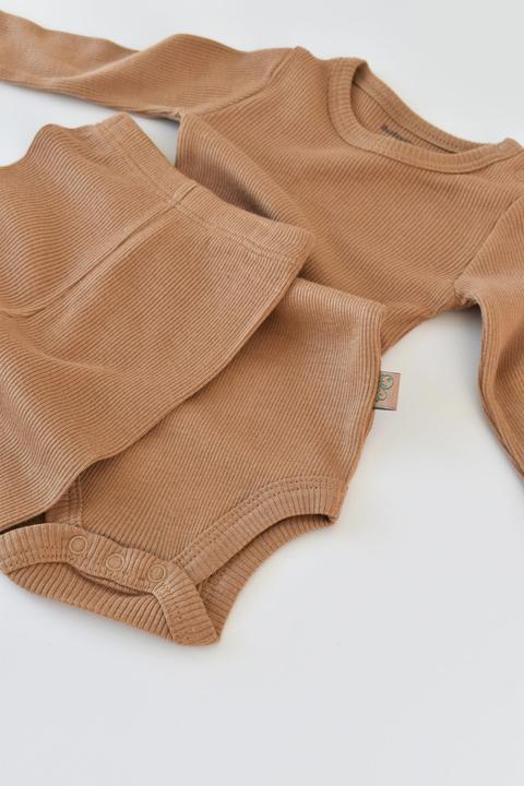 Produktbild BabyCosy Set. Strickhose mit Fuss. Body langarm. Mütze (68)