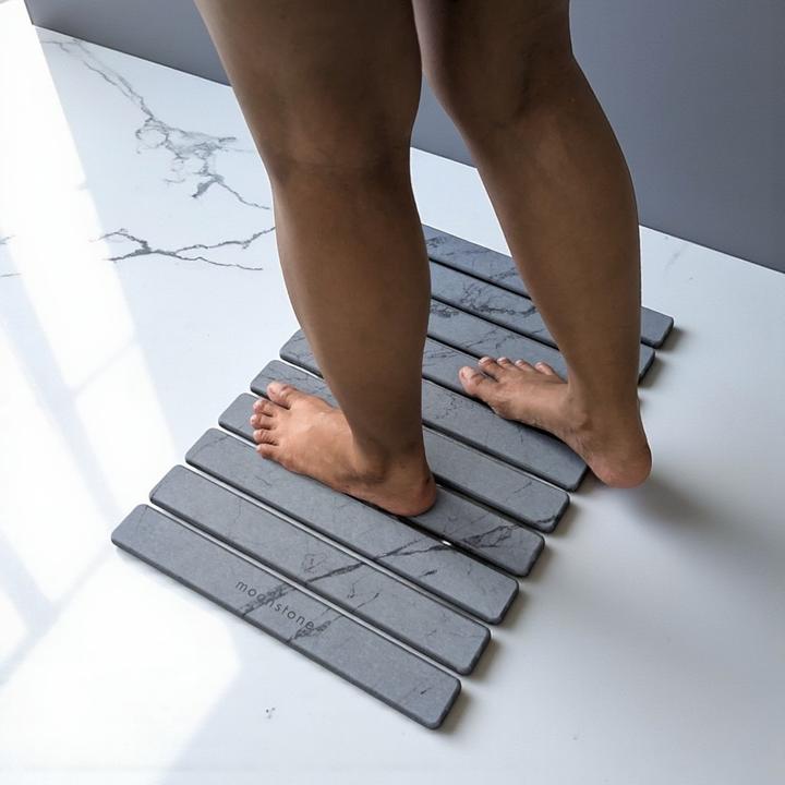 Produktbild Moonstone Badematte Melipa aschegrau aus Kieselgur (60 x 36 cm)