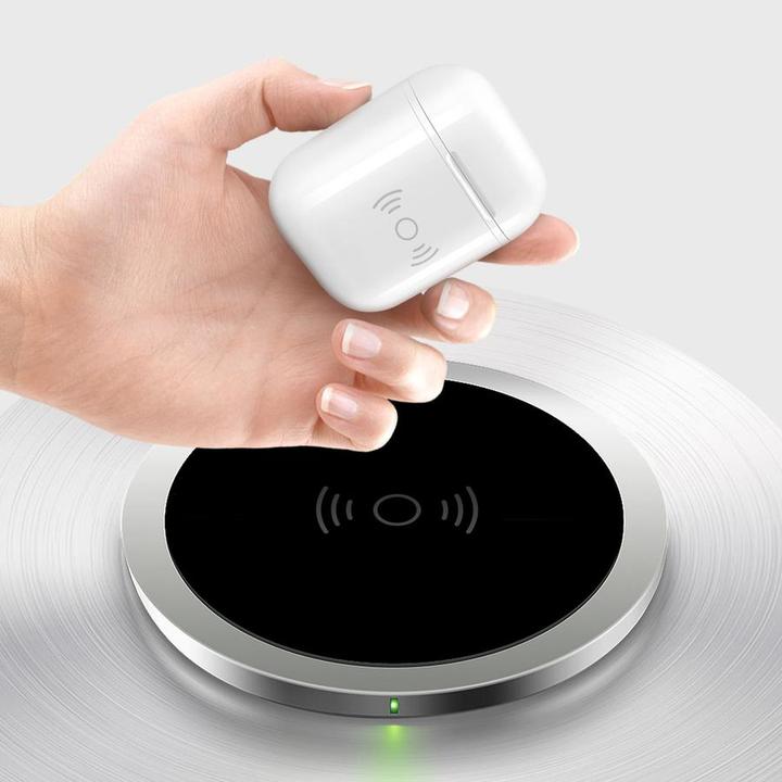 Produktbild Hyper Hyperjuice Qi-Wireless Adapter AirPods Weiss (Ladecase Hülle)