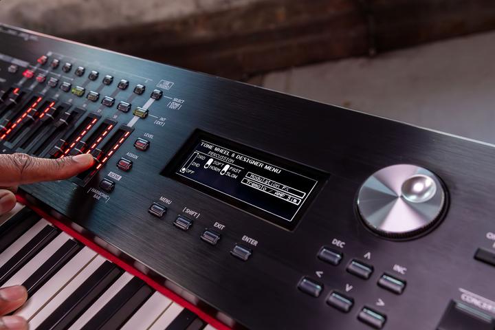 Actual product image Roland RD-2000 EX (88 Keys)