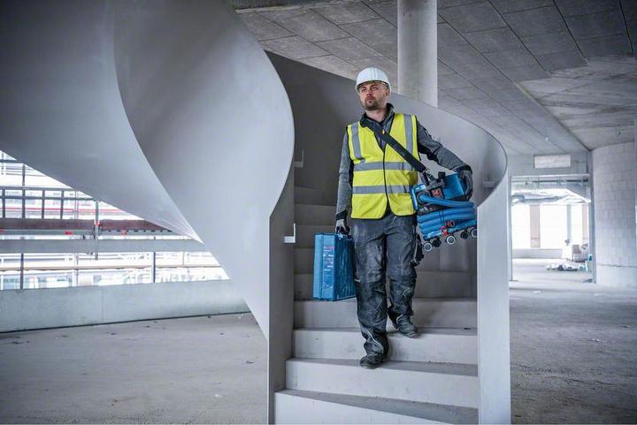 Image du produit Bosch Professional Aspirateur sans fil GAS 18V-12 MC, version Solo (Aspirateur eau et poussière)