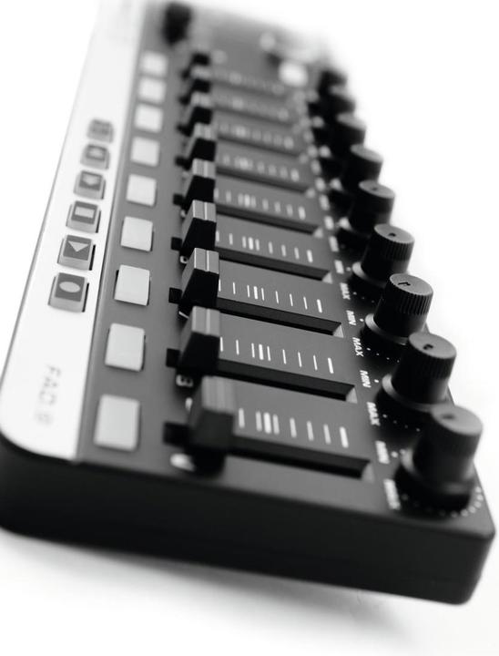 Produktbild Omnitronic Fad-9 (Controller)