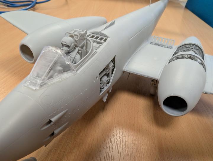 Produktbild Revell Gloster Meteor F.8/FR.9 - First Edition