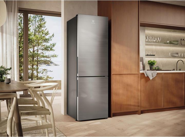 Image du produit Electrolux LNT7MC32X (328 l)