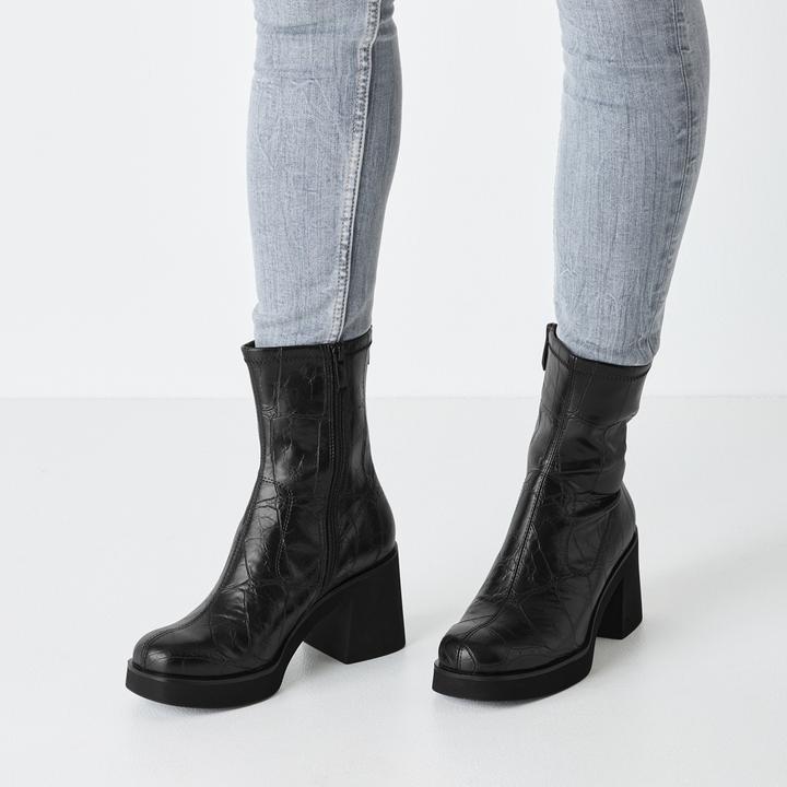 Actual product image Tamaris Stiefelette (37)