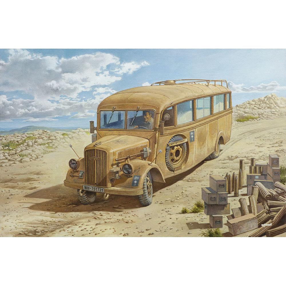 Roden Opel Blitz 3.6-47 Omnibus model W39 Lude Ludewig built, late