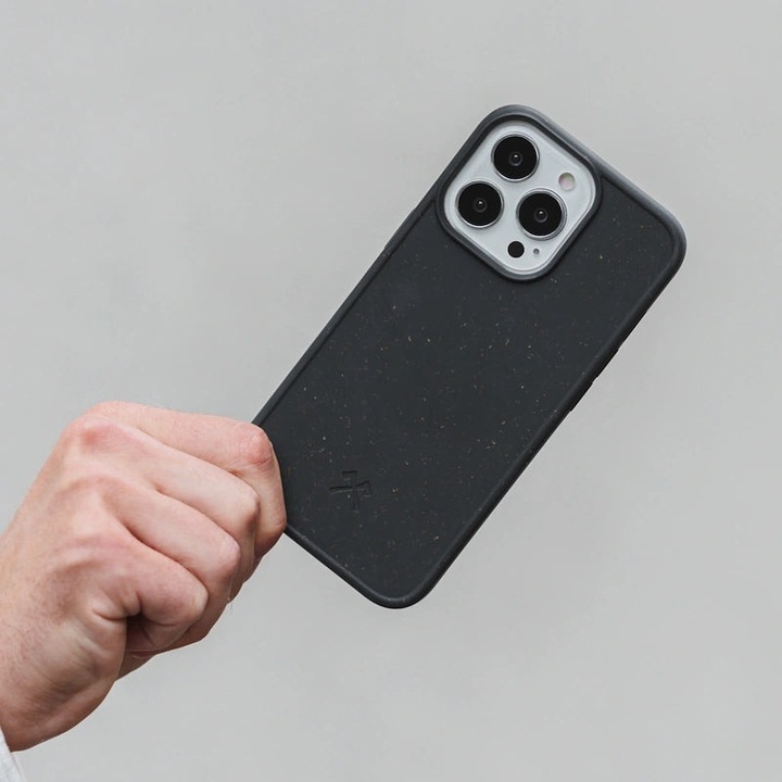 Actual product image Woodcessories BioCase (Apple iPhone 14 Pro Max)