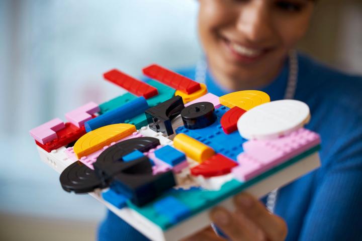 Produktbild LEGO Moderne Kunst (31210, LEGO Art)