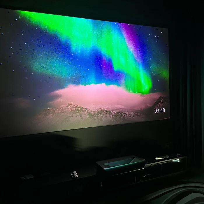 Produktbild AWOL Vision Cinematic ALR Leinwand (150", 16:9)