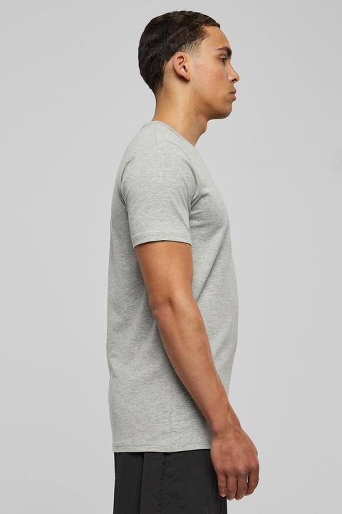 Actual product image Urban Classics Fitted Stretch Tee (M)