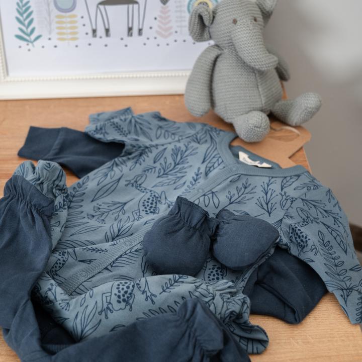 Produktbild TotsTale Premium 10-teiliges Geschenkset aus Bio-Baumwolle – Erstausstattung für Neugeborene (50, 56, 62, 68)