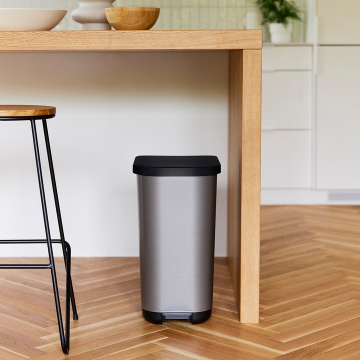 Actual product image Rotho Pedal bin (35 l)