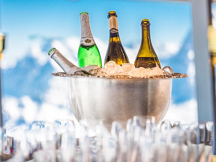 Actual product image Smartbox Brunch pour 1 fan de James Bond au restaurant panoramique Piz Gloria (1 Person)