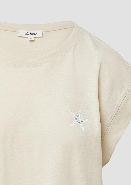 Produktbild S.Oliver T-Shirt T-Shirt im Relaxed Fit mit kleinem Artwork (38)