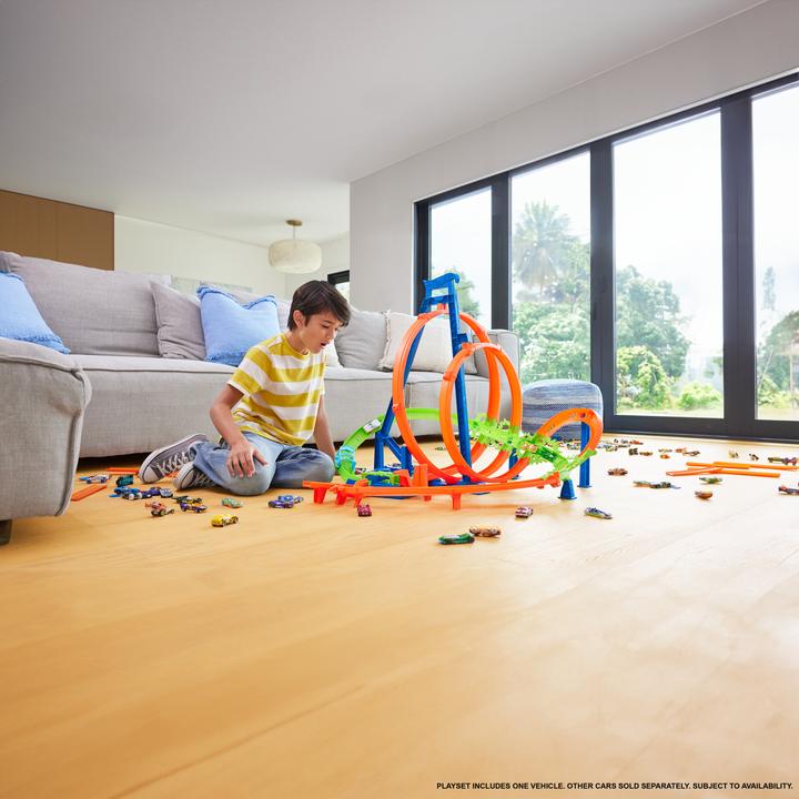 Actual product image Hot Wheels Epic Crash Dash