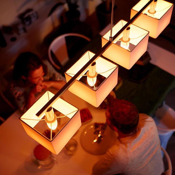 Actual product image Philips Hue White & Color BT (E14, 5.30 W, 470 lm, 1 x, G)