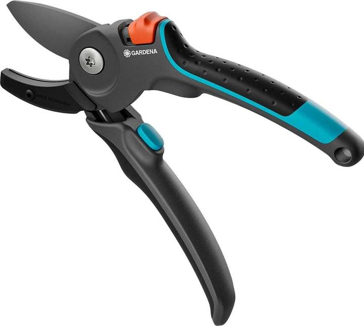 Produktbild Gardena Gartenschere PremiumCut Pro Trockenes Holz