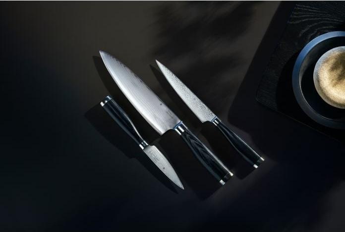 Produktbild WMF Allzweckmesser YARI Schwarz (15 cm)