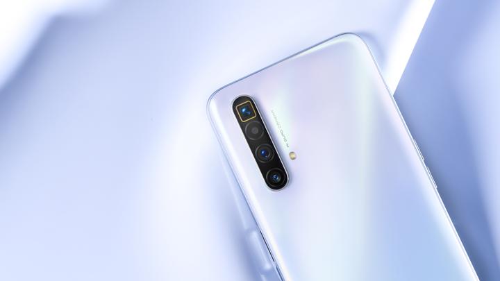 Actual product image realme X3 SuperZoom (256 GB, Arctic White, 6.57", Dual SIM, 4G)