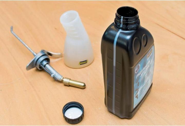 Actual product image HAZET Pneumatic special oil