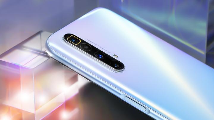 Actual product image realme X3 SuperZoom (256 GB, Arctic White, 6.57", Dual SIM, 4G)