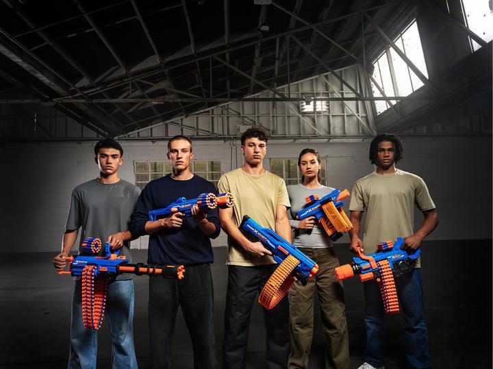 Produktbild Zuru XSHOT - Insanity Blaster Smoke N Barrel mit Darts