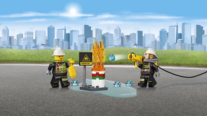 Produktbild LEGO Feuerwehrfahrzeug (60107, LEGO City)
