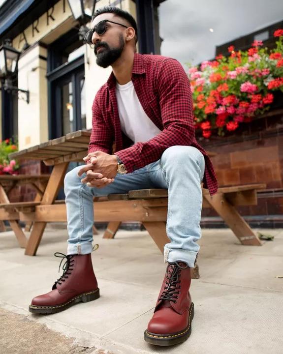 Actual product image Dr. Martens 1460 (41)