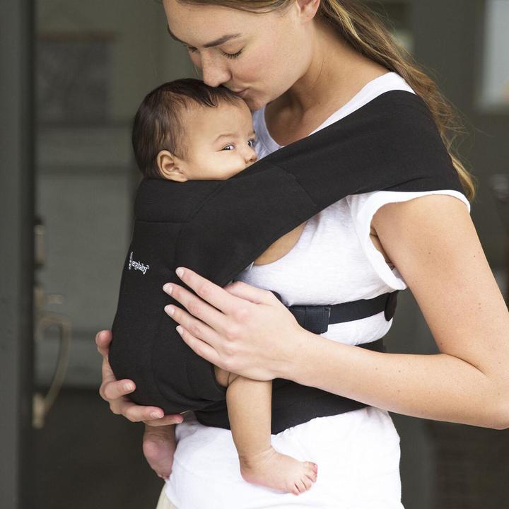 Produktbild Ergobaby carrier EMBRACE, pure black
