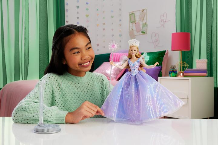 Actual product image Wicked Glinda Deluxe-Modepuppe Movie 2