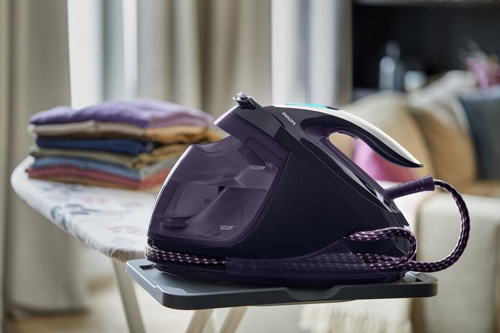 Immagine prodotto Philips GC9675/80 PerfectCare Elite Plus Stazione Stirante a Vapore, Nero/Viola (2700 W, 550 g/min)
