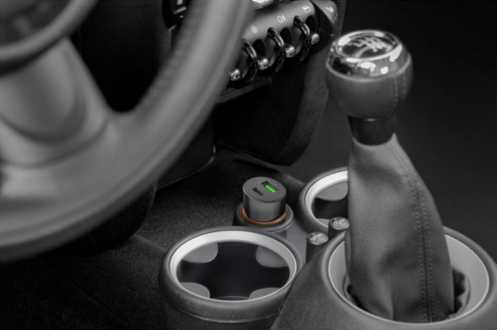 Actual product image Goobay Car quick charger