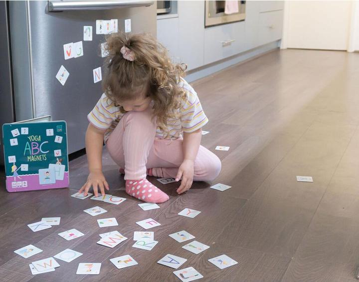 Produktbild Yogi Fun Yoga ABC Magnete (Deutsch, Französisch, Italienisch, Englisch)