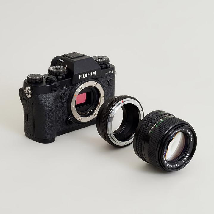 Produktbild Urth Lens Mount Adapter: Compatible with Canon FD Lens to Fujifilm X Camera Body