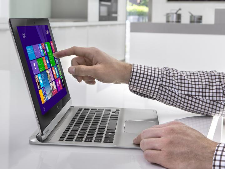 Produktbild Toshiba Satellite Click 2 Pro P30W-B-102 (13.30", Intel Core i5-4210U, 4 GB, 128 GB, CH)