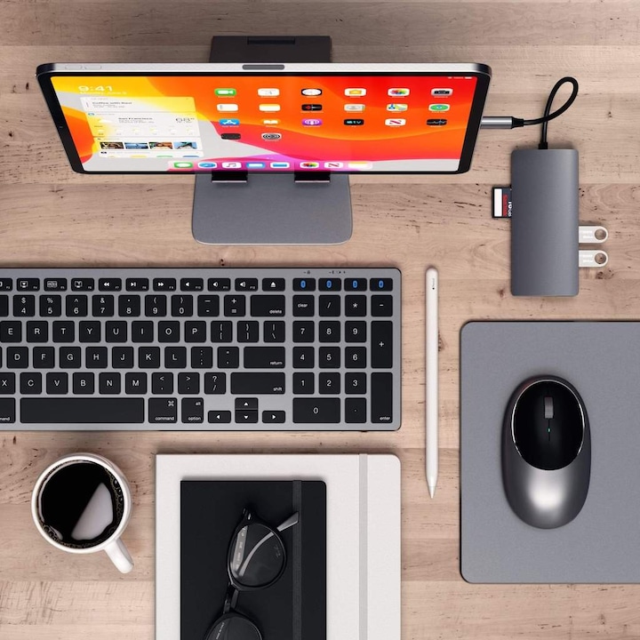 Actual product image Satechi ST-TCMA2M (USB-C, 6 Ports)