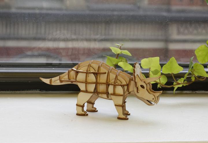 Actual product image Kikkerland Triceratops (56 pieces)
