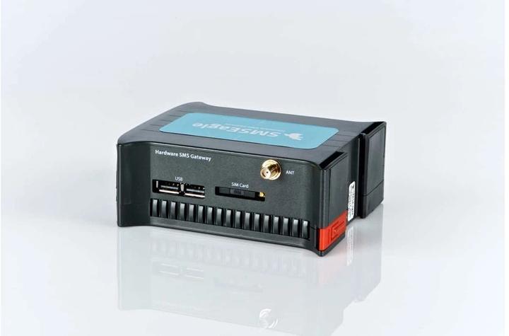 Produktbild SMSeagle NXS-9700-4G SMS Gateway Rev. 3