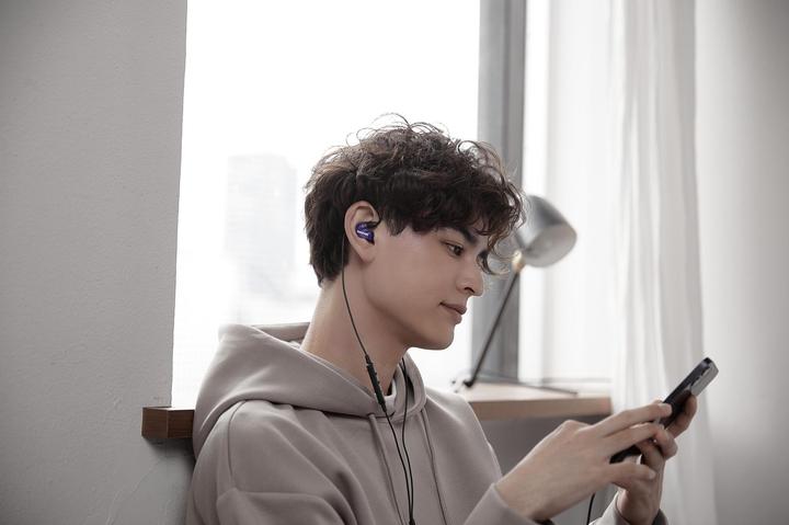 Produktbild Shure SE215 Special Edition (Keine Geräuschunterdrückung, Kabelgebunden)