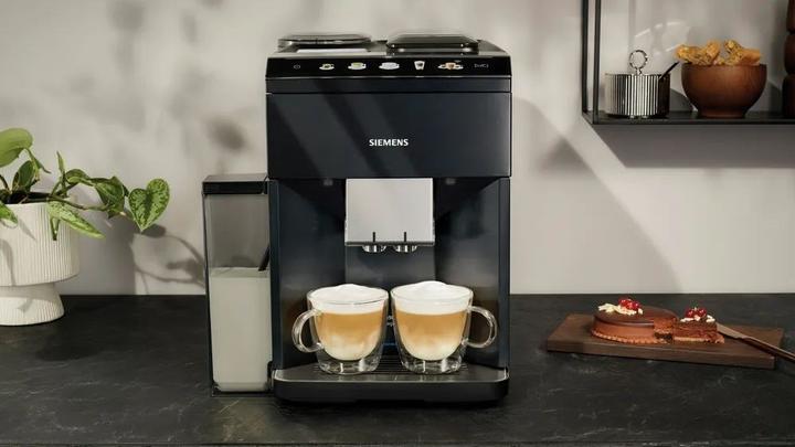 Actual product image Siemens EQ.500 TQ518RX3 Coffee machine Fully automatic Espresso machine 1 9 l