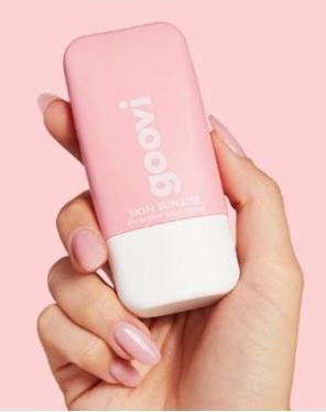 Actual product image Goovi SKIN SUNRISE hydrating primer for radiant skin 28 ml