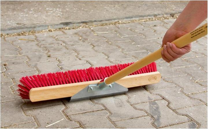 Productafbeelding Kerbl Grote bezem met schraaprand