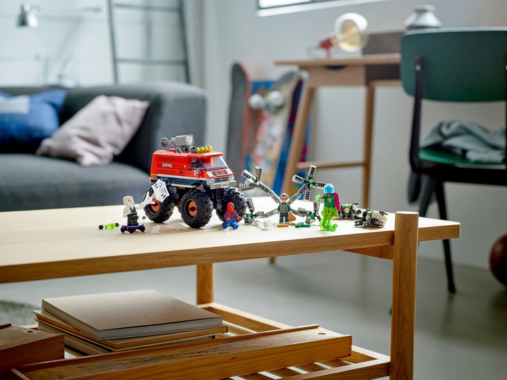 Image du produit LEGO Le camion monstrueux de Spider-Man contre Mysterio (76174, LEGO Marvel)