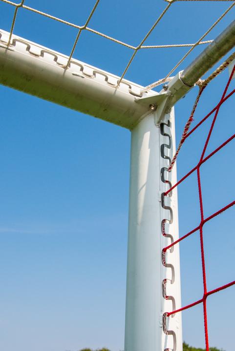 Image du produit Sport-Thieme But de football pour grand terrain dans les douilles de sol, debout, avec fixation de filet