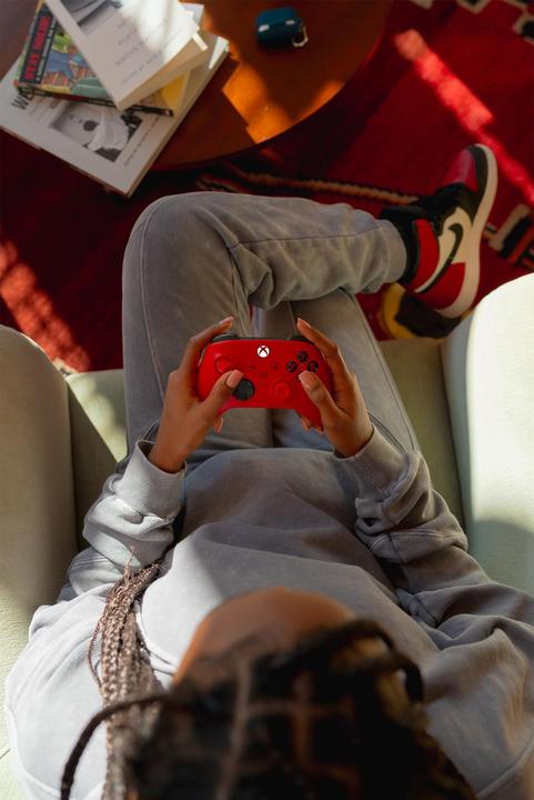 Produktbild Microsoft Xbox Wireless Controller Pulse Red (Android, iOS, PC, Xbox One S, Xbox One X, Xbox Series S, Xbox Series X)