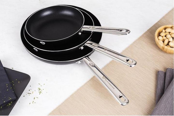 Produktbild Blaumann Bratpfannen Set Ø 20/24/28cm Platinum Collection (26 cm, Pfannenset + Topfset, Aluminiumguss)