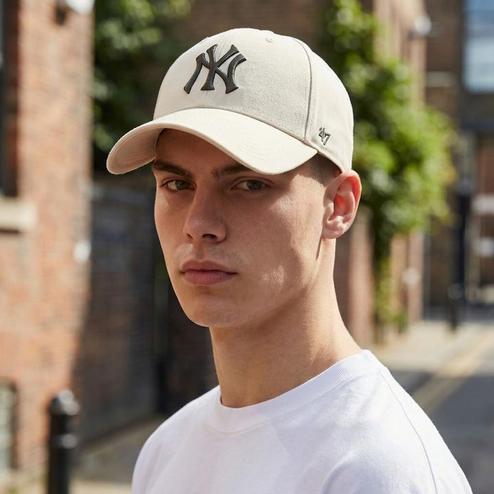 Produktbild 47 Brand Adjustable Cap - MLB New York Yankees Beige