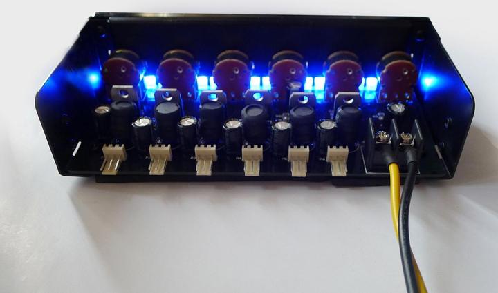 Immagine prodotto Lamptron Fc2 (6 Ventilatore)