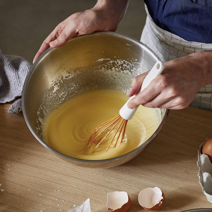 Produktbild Fiskars Functional Form Schneebesen mit Silikon